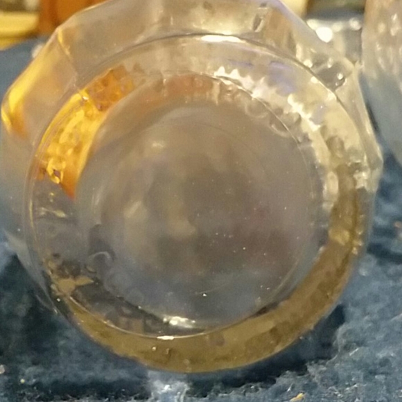 Swirl Texture Vases - Picture 3 of 4